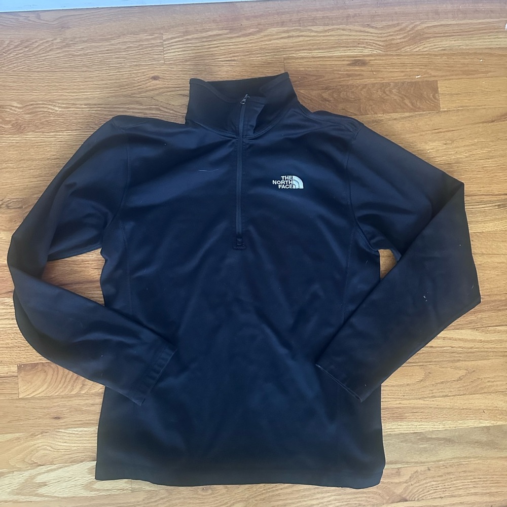 The North Face Men's Black Quarter-Zip Pullover